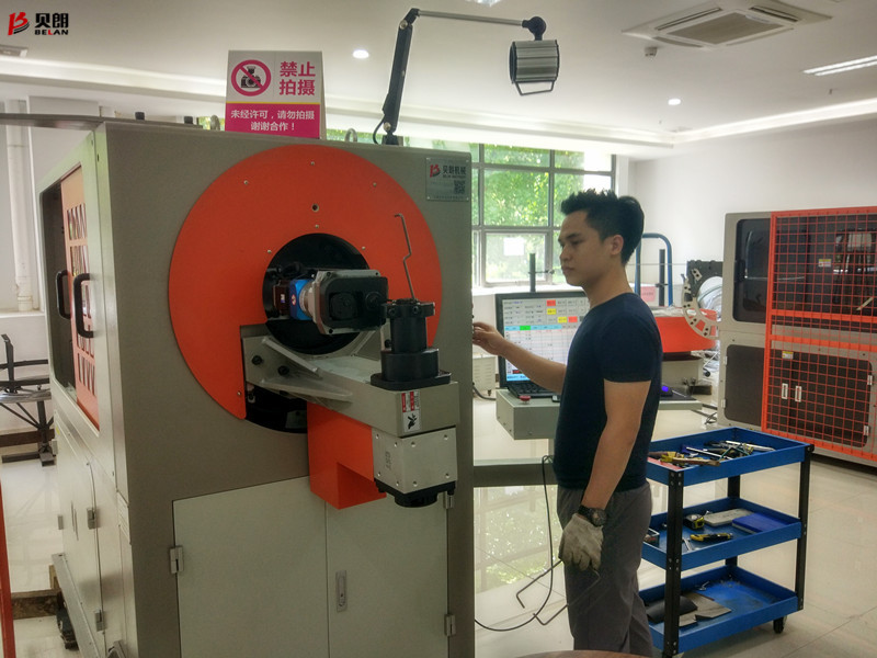 每天進步一點點，成功是留給有準備的人的——貝朗鋼絲成型機