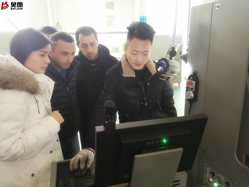 號(hào)外、號(hào)外，貝朗自動(dòng)折線機(jī)廠家又迎來(lái)外國(guó)客戶啦